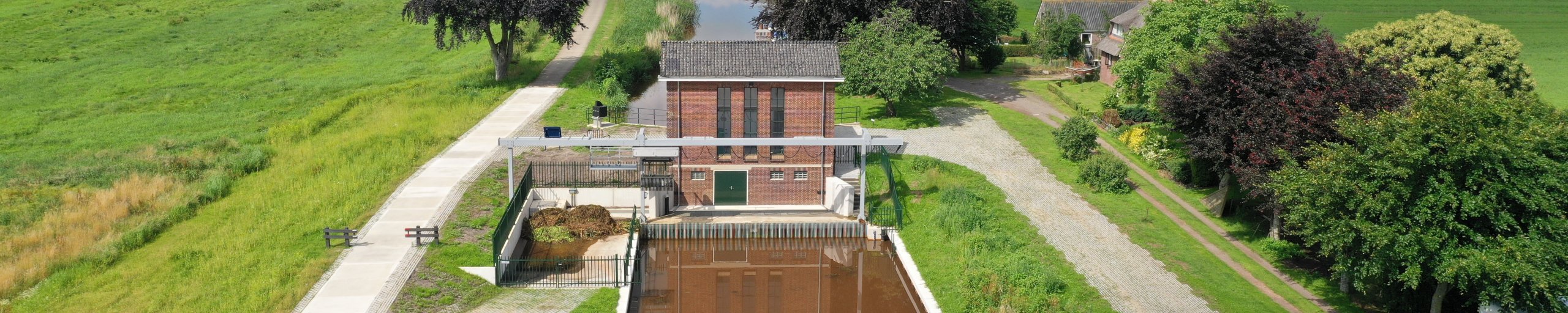 Luchtfoto van Gemaal Halfweg