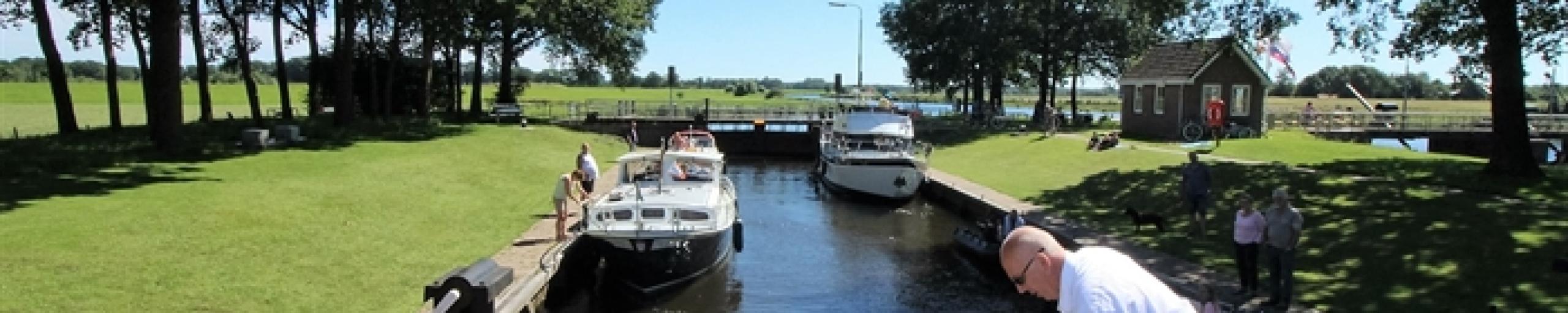sluis bij stuw Vechterweerd