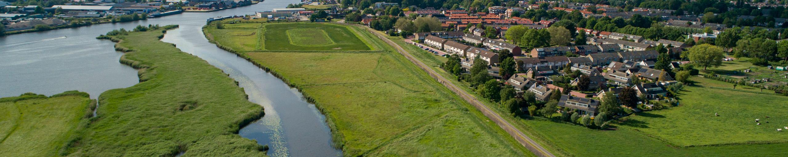 Luchtfoto: Stenendijk in Hasselt